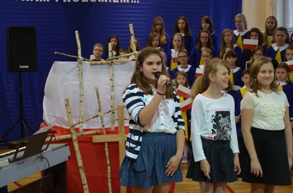 Obchody niepodległościowe w ZSP nr 1 (zdjęcia)