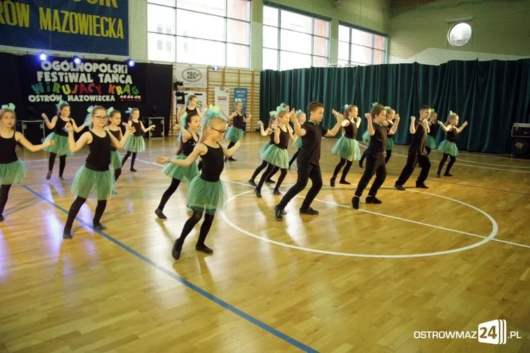 Trwa taneczny festiwal "Wirujący Krąg" (zdjęcia, wideo)