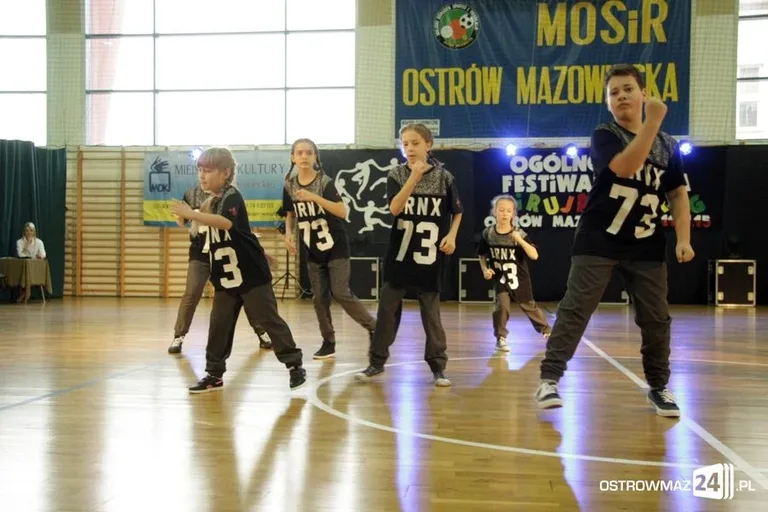 Trwa taneczny festiwal "Wirujący Krąg" (zdjęcia, wideo)