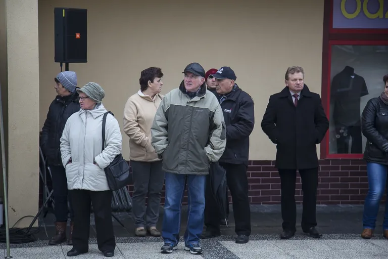 Uroczyste odsłonięcie pomnika ŻW (zdjęcia, wideo)