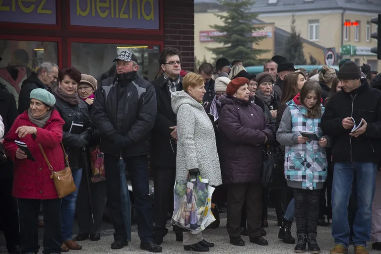 Uroczyste odsłonięcie pomnika ŻW (zdjęcia, wideo)