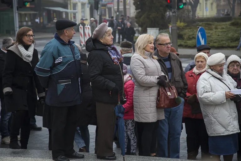 Uroczyste odsłonięcie pomnika ŻW (zdjęcia, wideo)