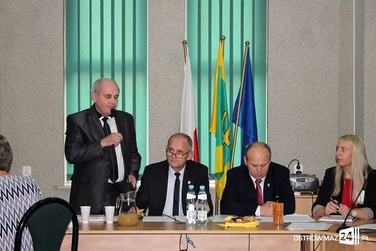 Gmina wspomoże powiat (zdjęcia)