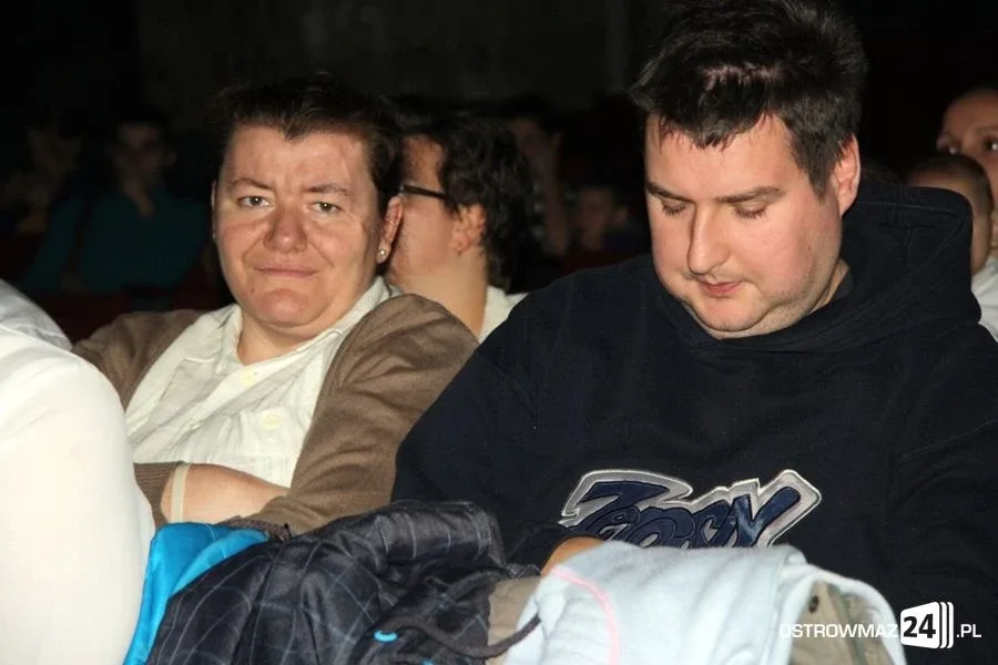 Obdarowali paczkami 68 dzieci (zdjęcia)