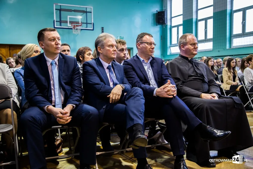 Stypendia Prezesa Rady Ministrów (zdjęcia, wideo)