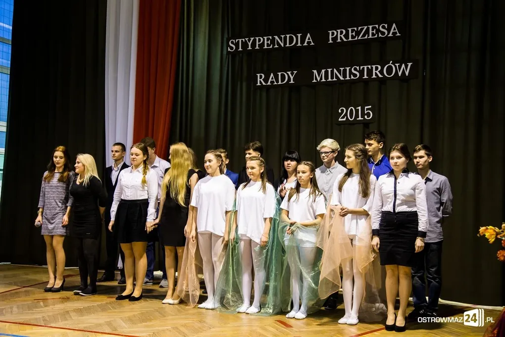 Stypendia Prezesa Rady Ministrów (zdjęcia, wideo)