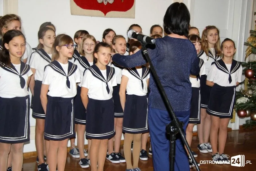 Świąteczne spotkanie w ratuszu (zdjęcia, wideo)