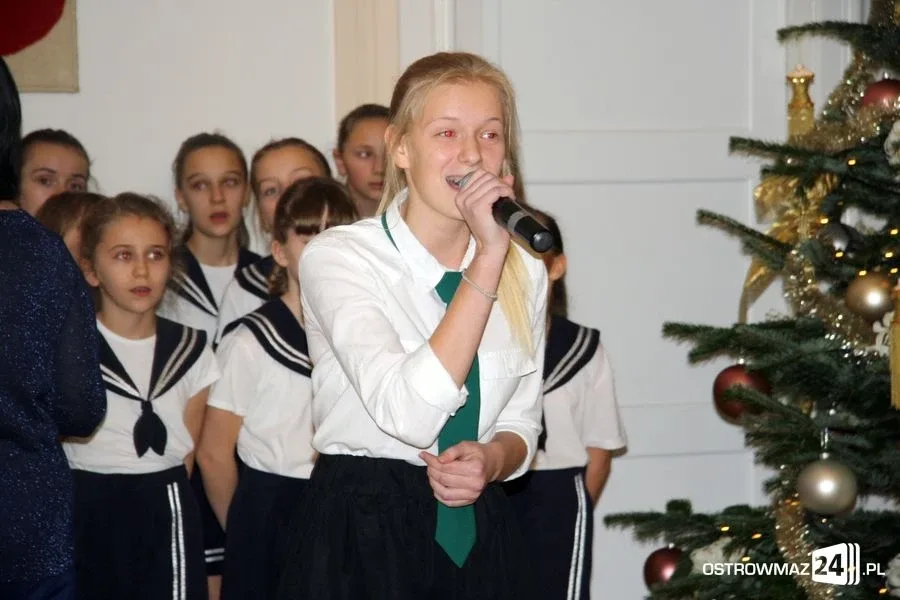 Świąteczne spotkanie w ratuszu (zdjęcia, wideo)