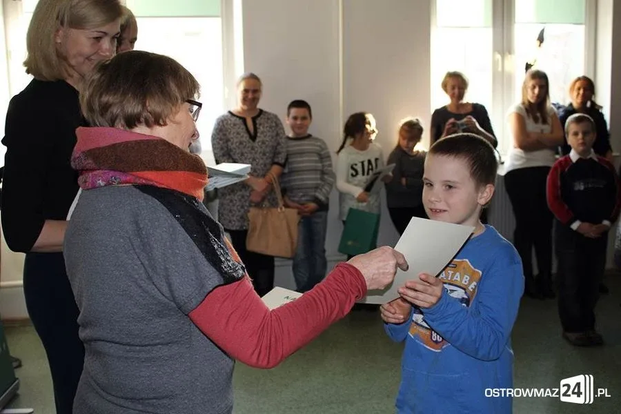 Uczniowie w konkursie "Światło w krajobrazie"