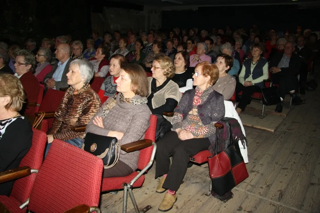 Moda na wykładach UTW (zdjęcia)