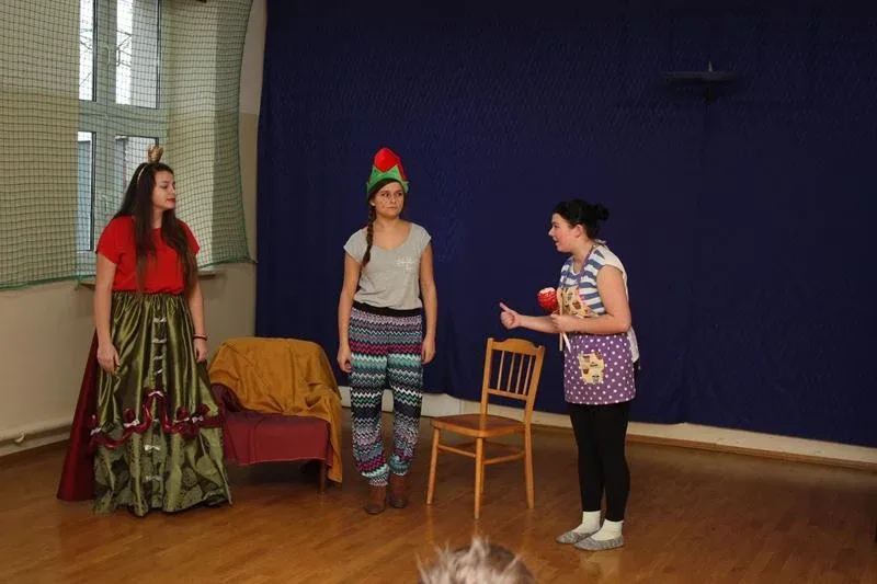 Uczniowie "Rubinka" z wizytą w SOS-W (zdjęcia)