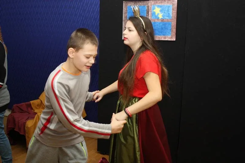 Uczniowie "Rubinka" z wizytą w SOS-W (zdjęcia)