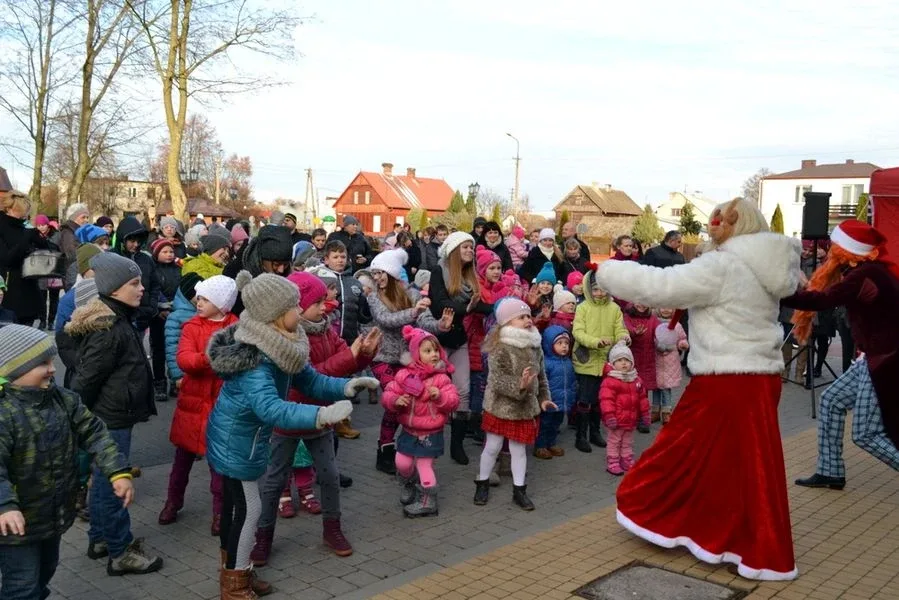 Święty Mikołaj odwiedził dzieci z Broku (zdjęcia)
