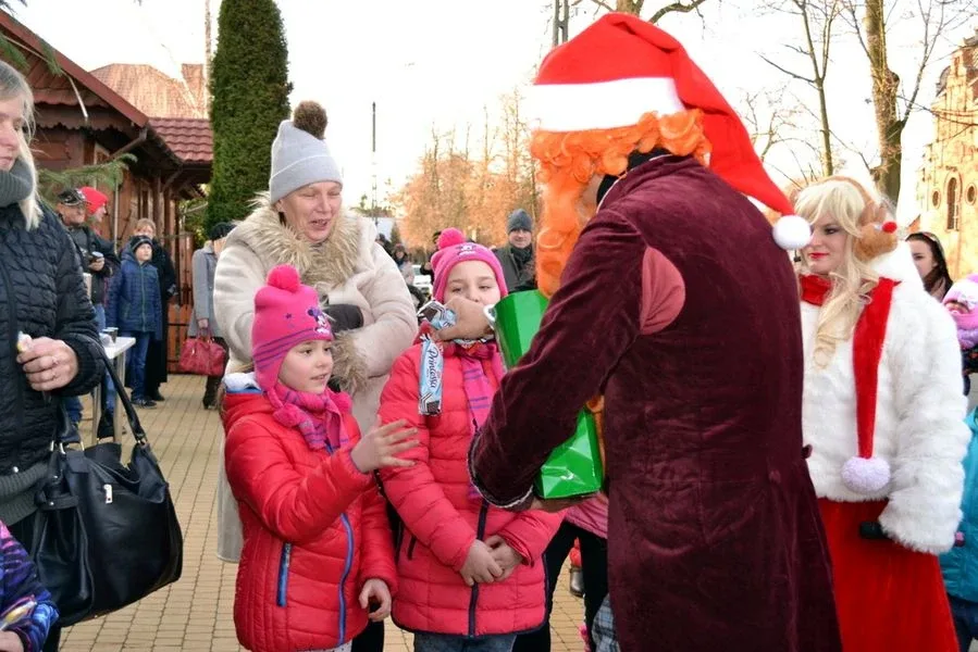Święty Mikołaj odwiedził dzieci z Broku (zdjęcia)