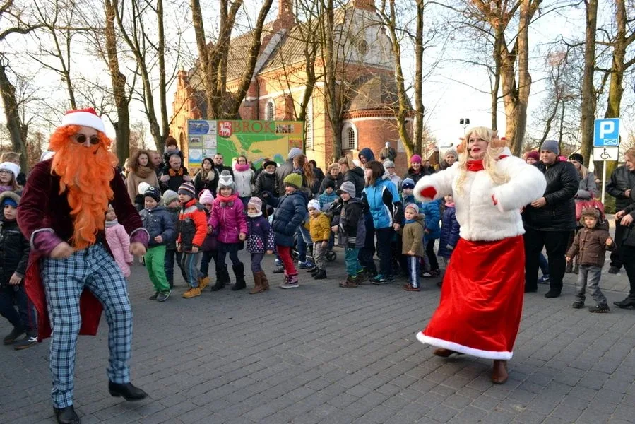 Święty Mikołaj odwiedził dzieci z Broku (zdjęcia)