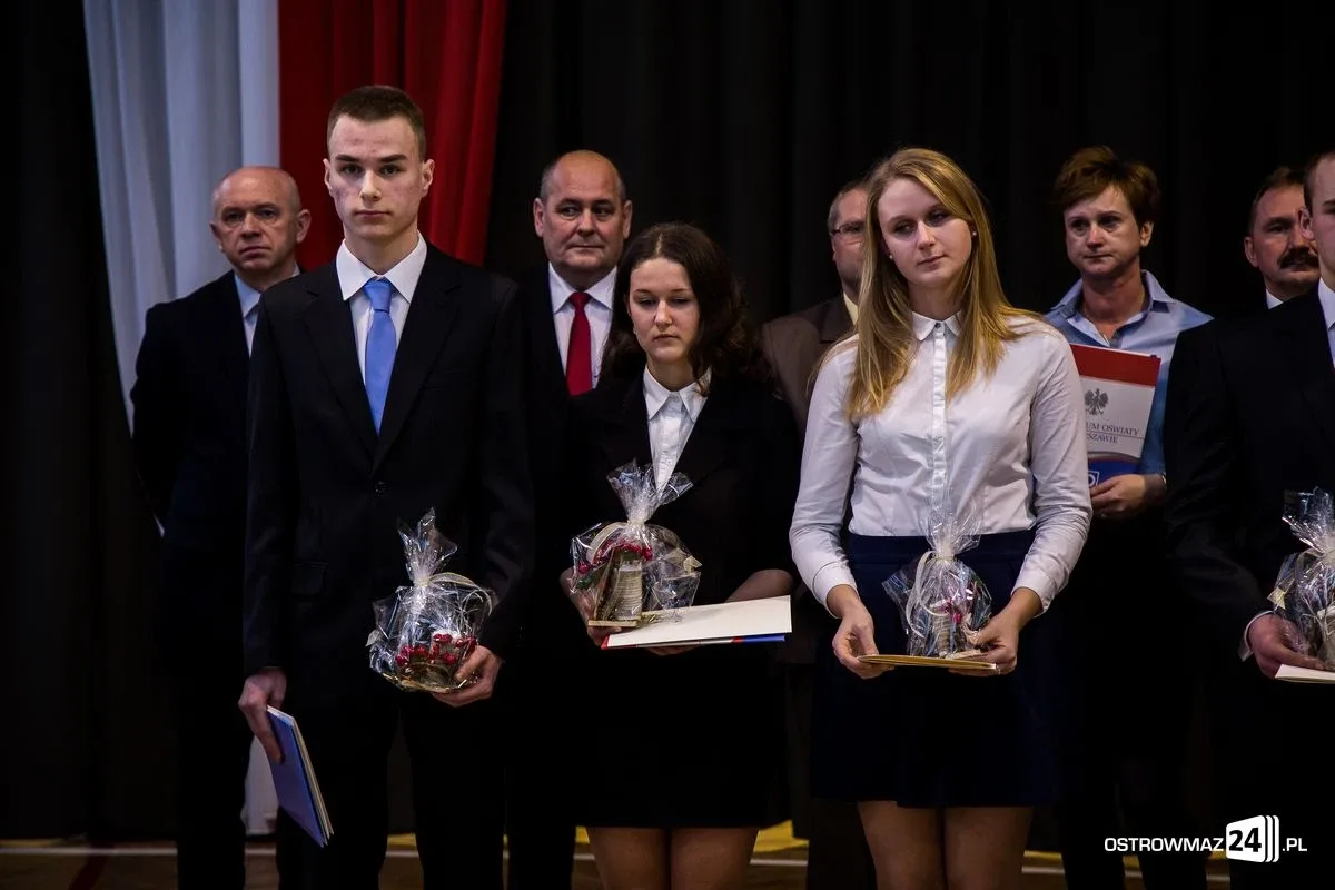 Stypendia Prezesa Rady Ministrów (zdjęcia, wideo)