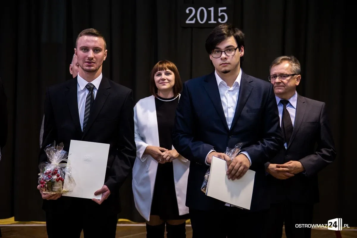 Stypendia Prezesa Rady Ministrów (zdjęcia, wideo)