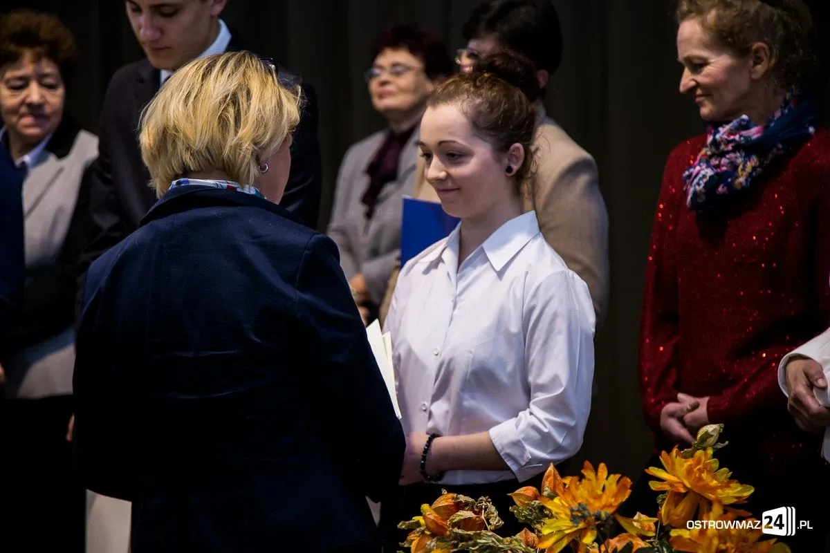 Stypendia Prezesa Rady Ministrów (zdjęcia, wideo)