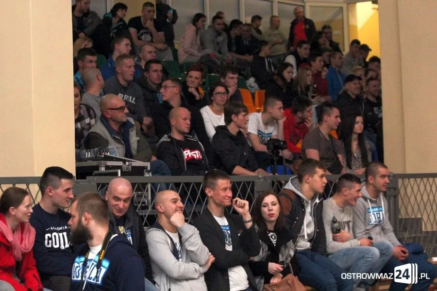 Wieczór pełen konfrontacji sztuk walki (zdjęcia, wideo)