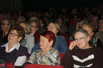 Moda na wykładach UTW (zdjęcia)