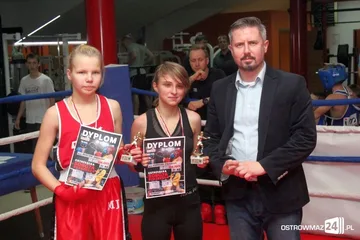Zacięte boje pięściarzy UOLKA (zdjęcia)