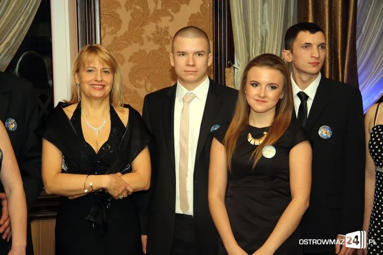 Studniówki tuż tuż