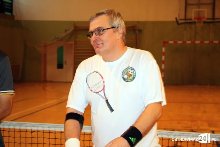 Zacięte batalie tenisistów przy Warchalskiego (zdjęcia)