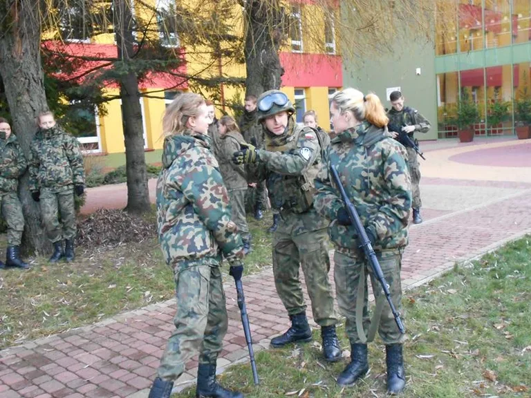 Mundurówka na szkoleniu w Ciechanowcu (zdjęcia)