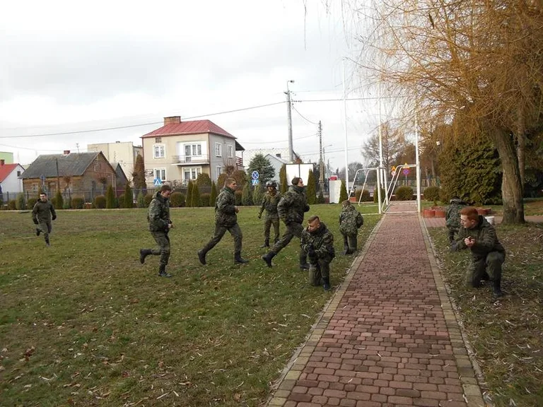 Mundurówka na szkoleniu w Ciechanowcu (zdjęcia)