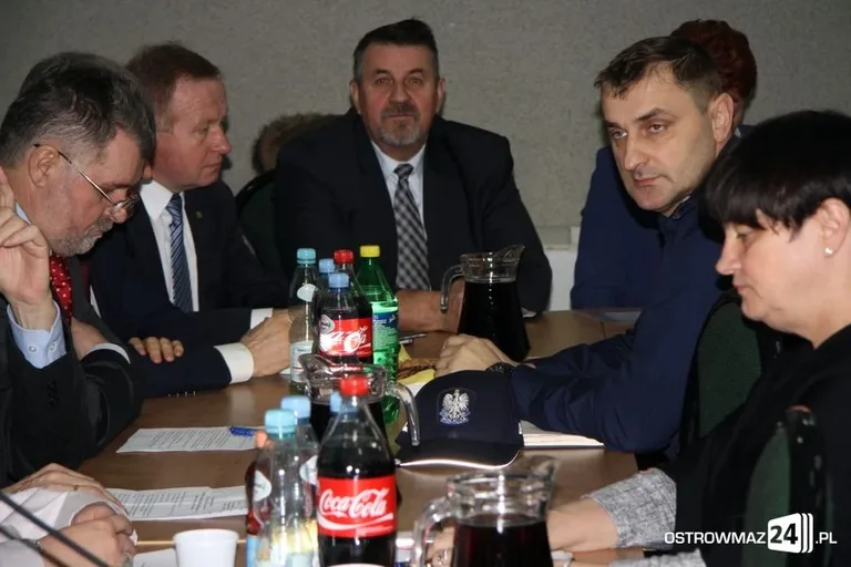Budżet w gminie na 2016 rok uchwalony (zdjęcia)