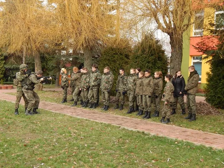 Mundurówka na szkoleniu w Ciechanowcu (zdjęcia)