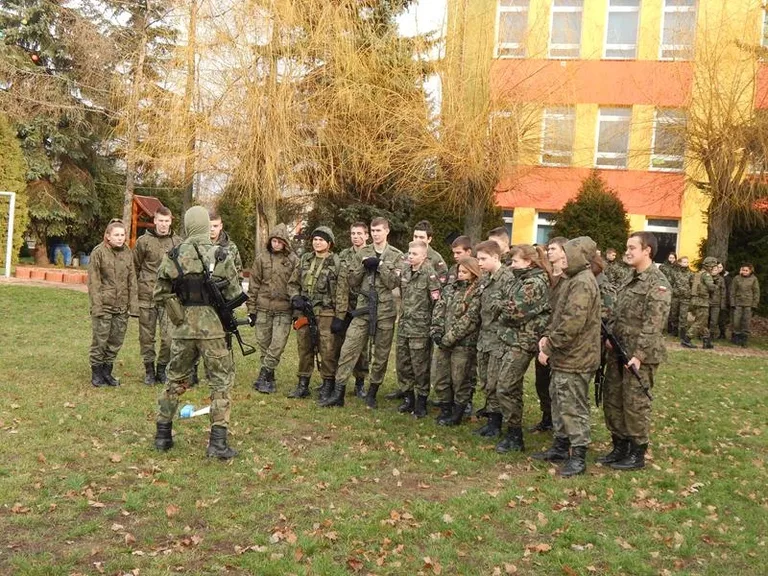 Mundurówka na szkoleniu w Ciechanowcu (zdjęcia)