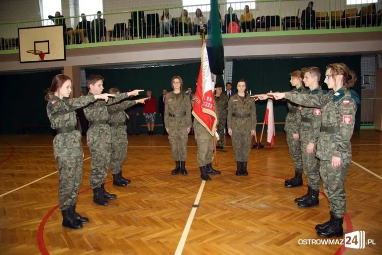 Ślubowanie w "Rubinku" (zdjęcia)