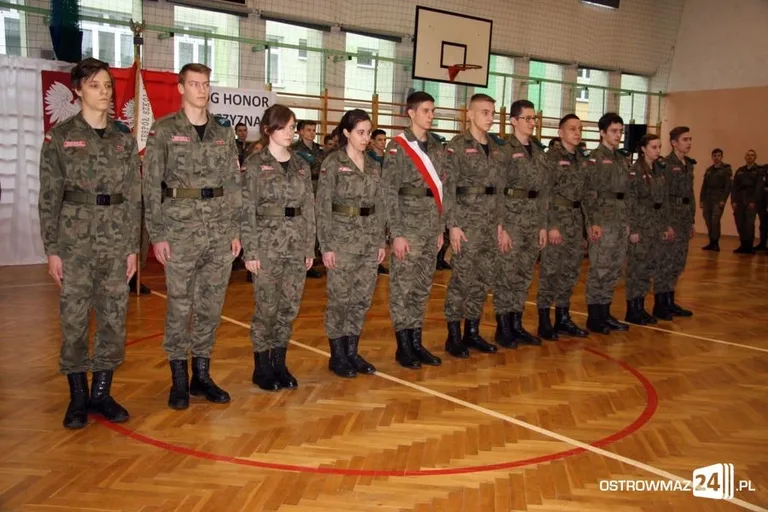 Ślubowanie w "Rubinku" (zdjęcia)