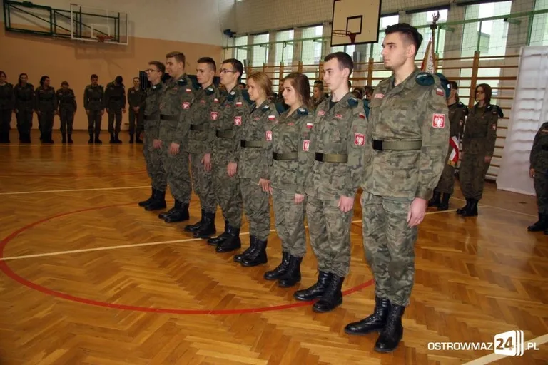 Ślubowanie w "Rubinku" (zdjęcia)
