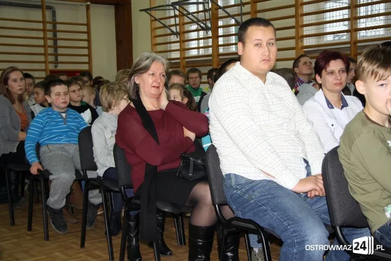 Jasełka w ostrowskim LO (zdjęcia, wideo)