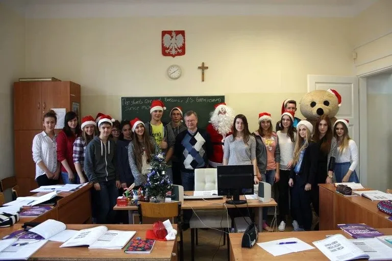 Mikołajki w ostrowskim liceum (zdjęcia)