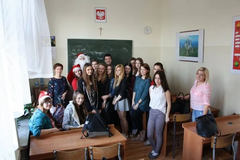 Mikołajki w ostrowskim liceum (zdjęcia)
