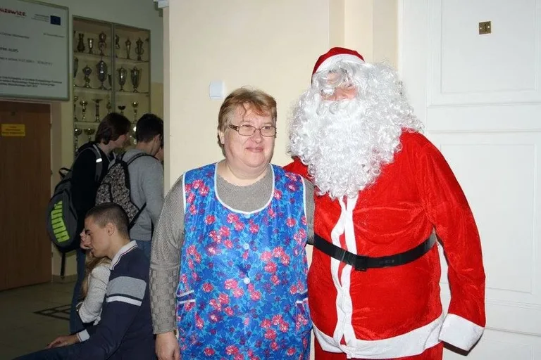 Mikołajki w ostrowskim liceum (zdjęcia)