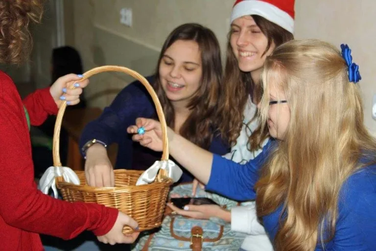 Mikołajki w ostrowskim liceum (zdjęcia)