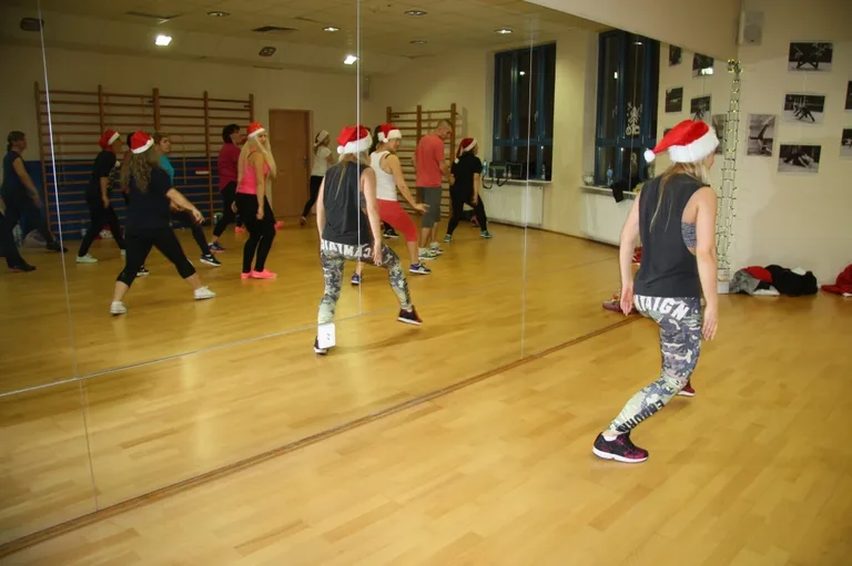 Mikołajkowe zajęcia w MOSiR (zdjęcia, wideo)