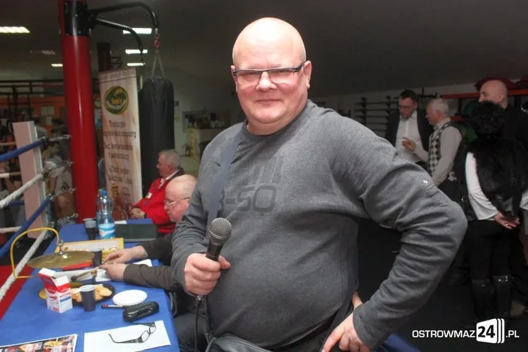 Zacięte boje pięściarzy UOLKA (zdjęcia)