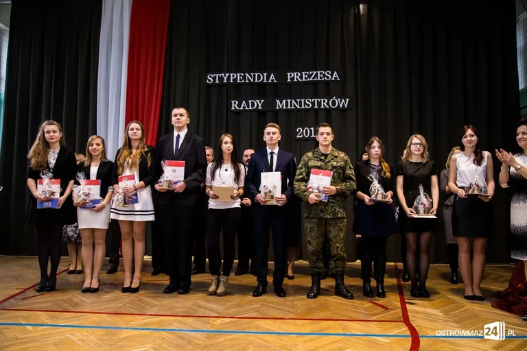 Stypendia Prezesa Rady Ministrów (zdjęcia, wideo)
