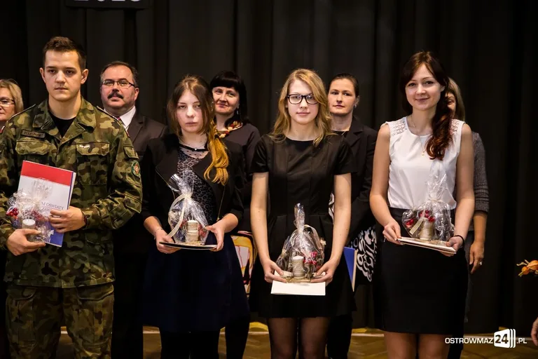 Stypendia Prezesa Rady Ministrów (zdjęcia, wideo)
