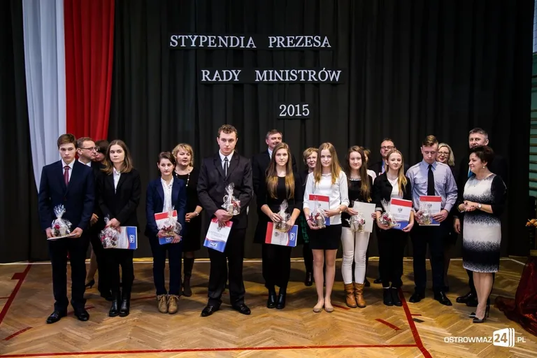 Stypendia Prezesa Rady Ministrów (zdjęcia, wideo)