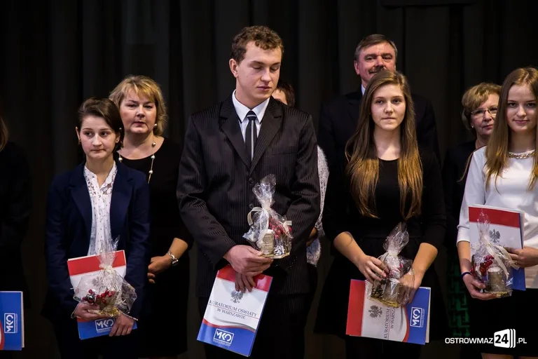 Stypendia Prezesa Rady Ministrów (zdjęcia, wideo)