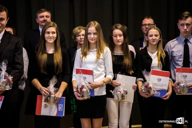 Stypendia Prezesa Rady Ministrów (zdjęcia, wideo)