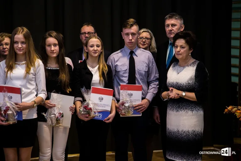 Stypendia Prezesa Rady Ministrów (zdjęcia, wideo)