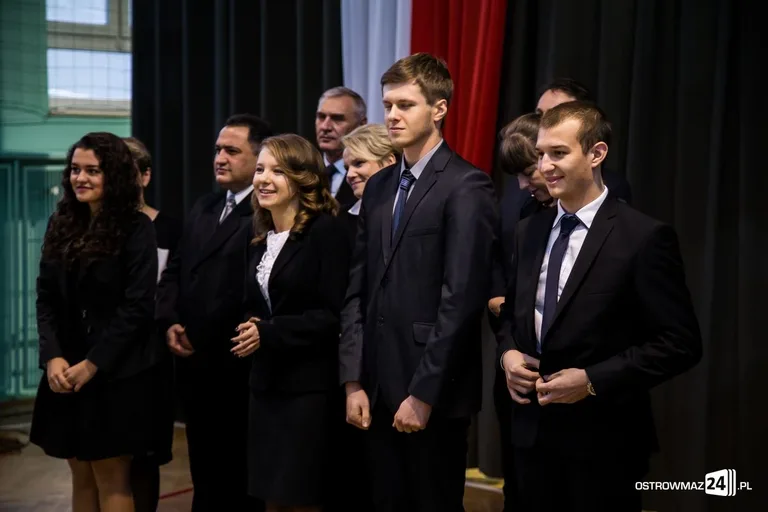 Stypendia Prezesa Rady Ministrów (zdjęcia, wideo)