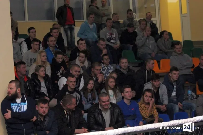 Wieczór pełen konfrontacji sztuk walki (zdjęcia, wideo)